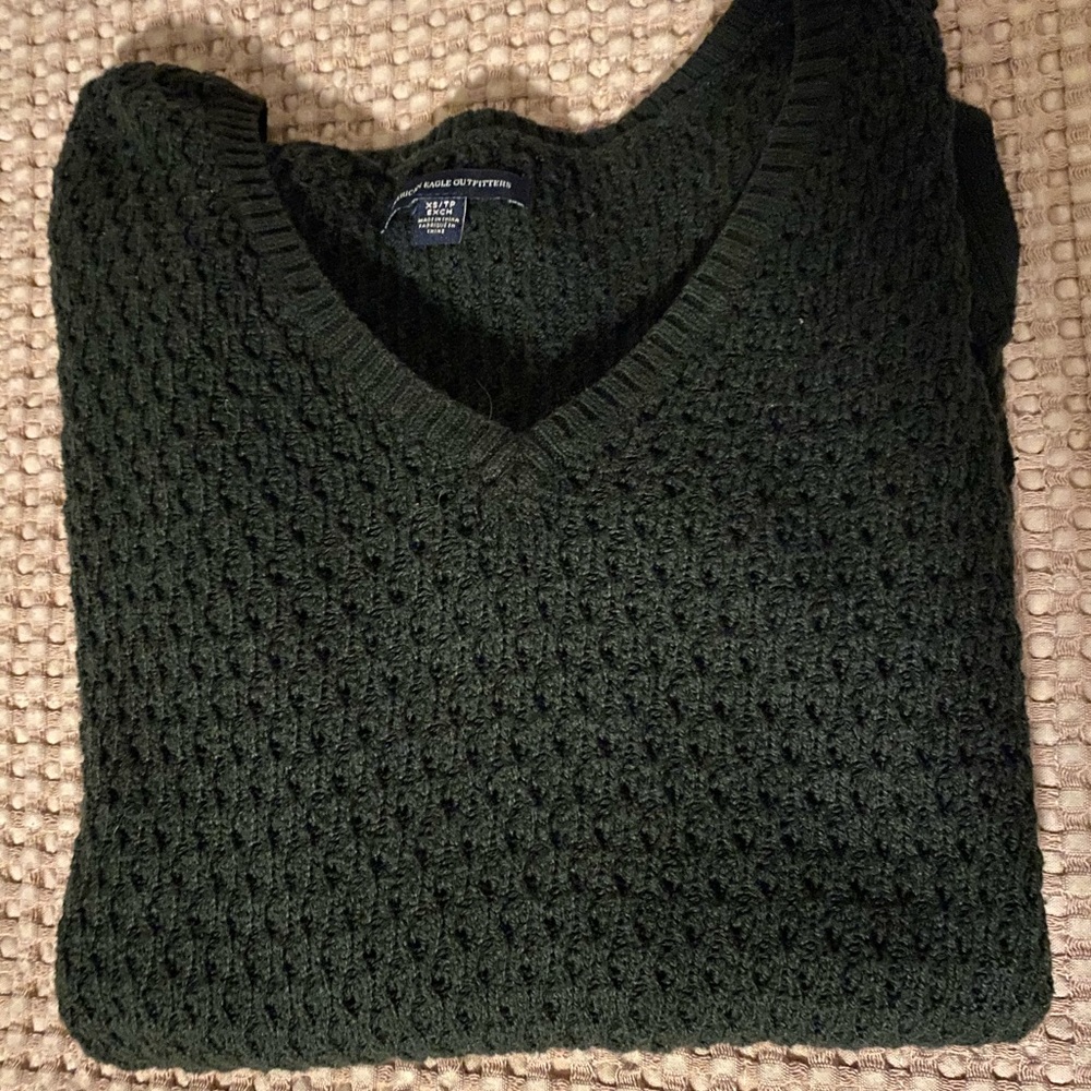American Eagle Sweater